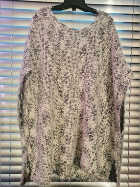 GUESS V-Neck Sweater Tunic Vest-Style- White & Gray
